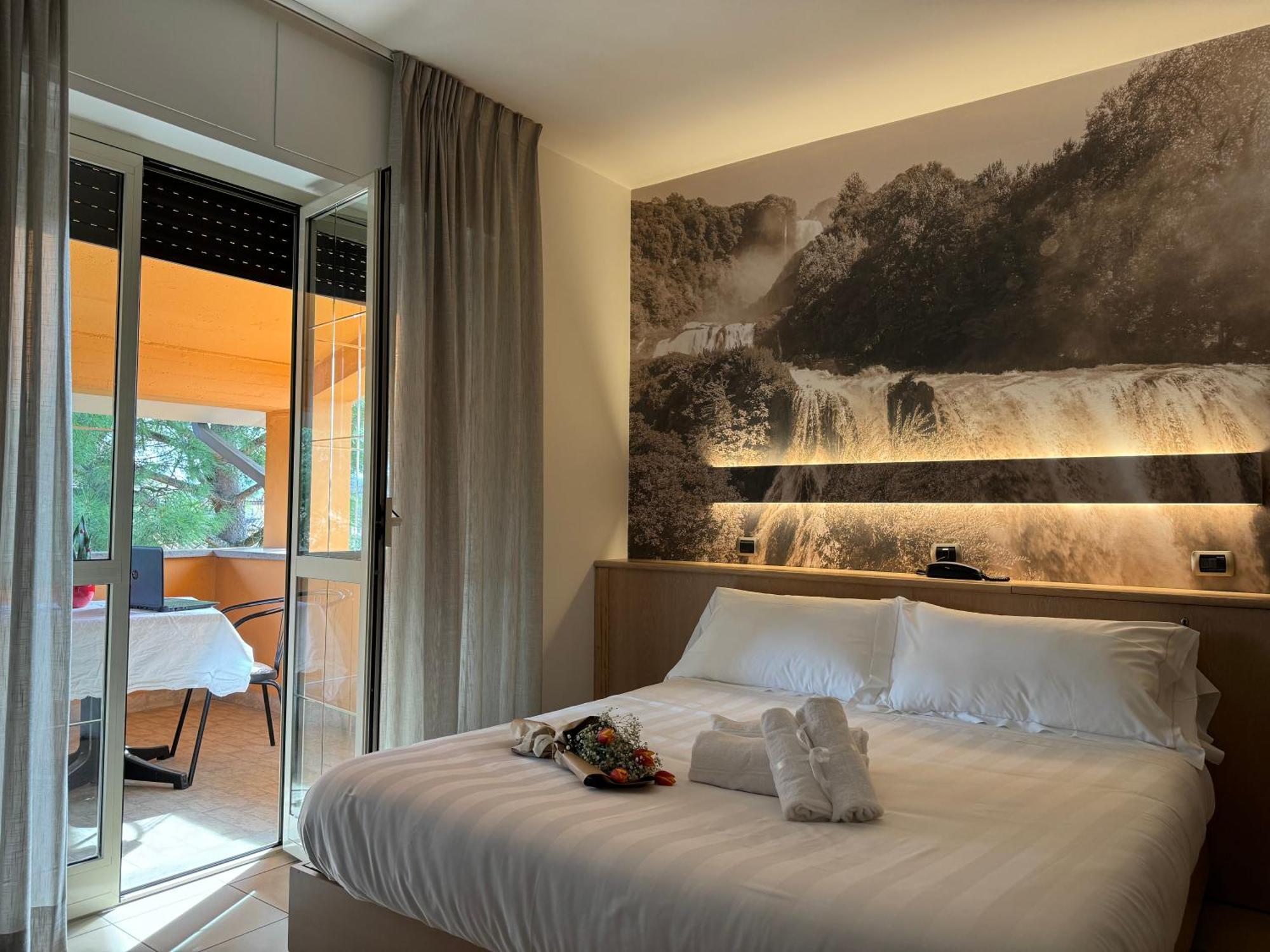 Hotel Cladan อัสซิซี ภายนอก รูปภาพ