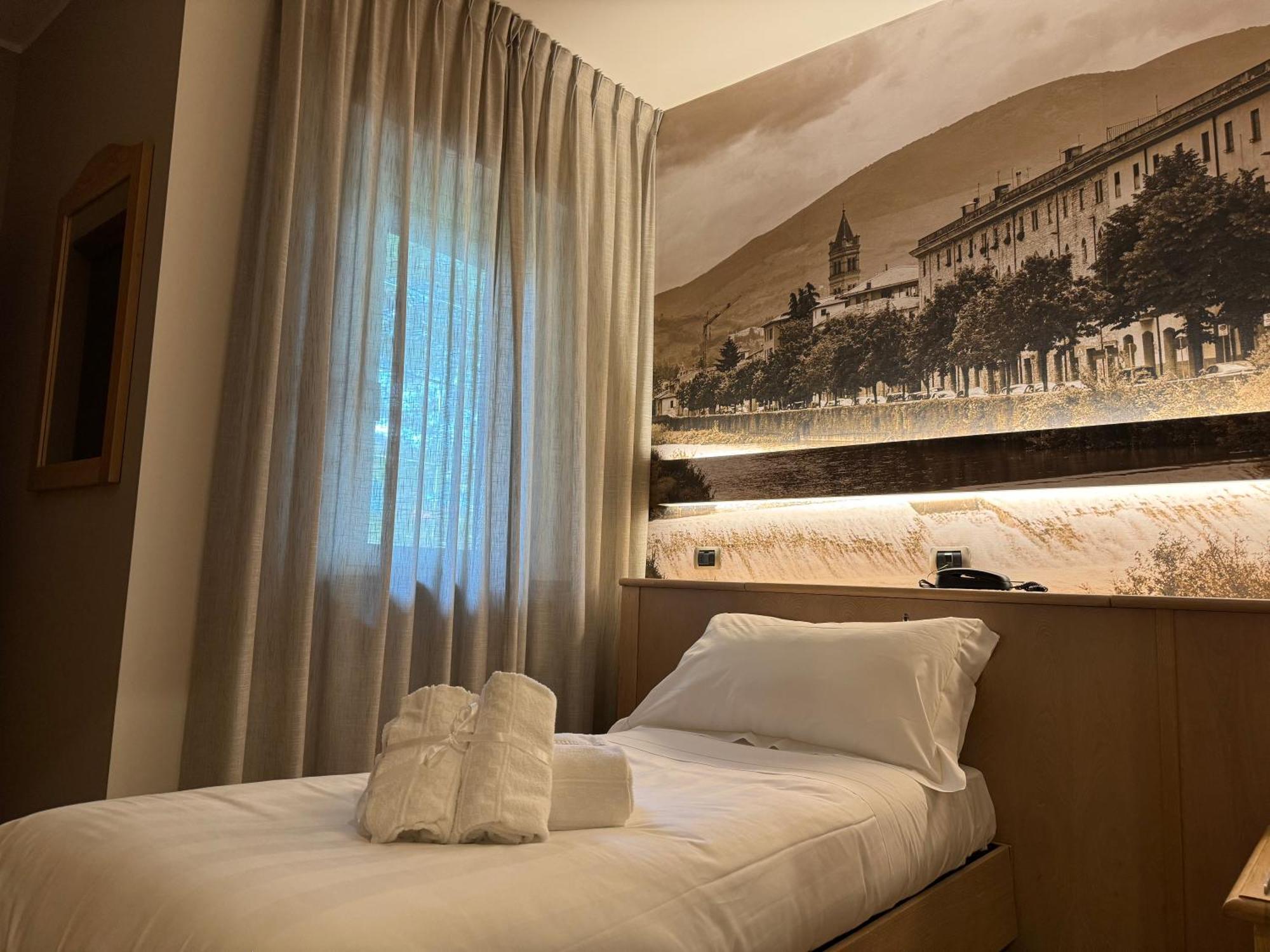 Hotel Cladan อัสซิซี ภายนอก รูปภาพ