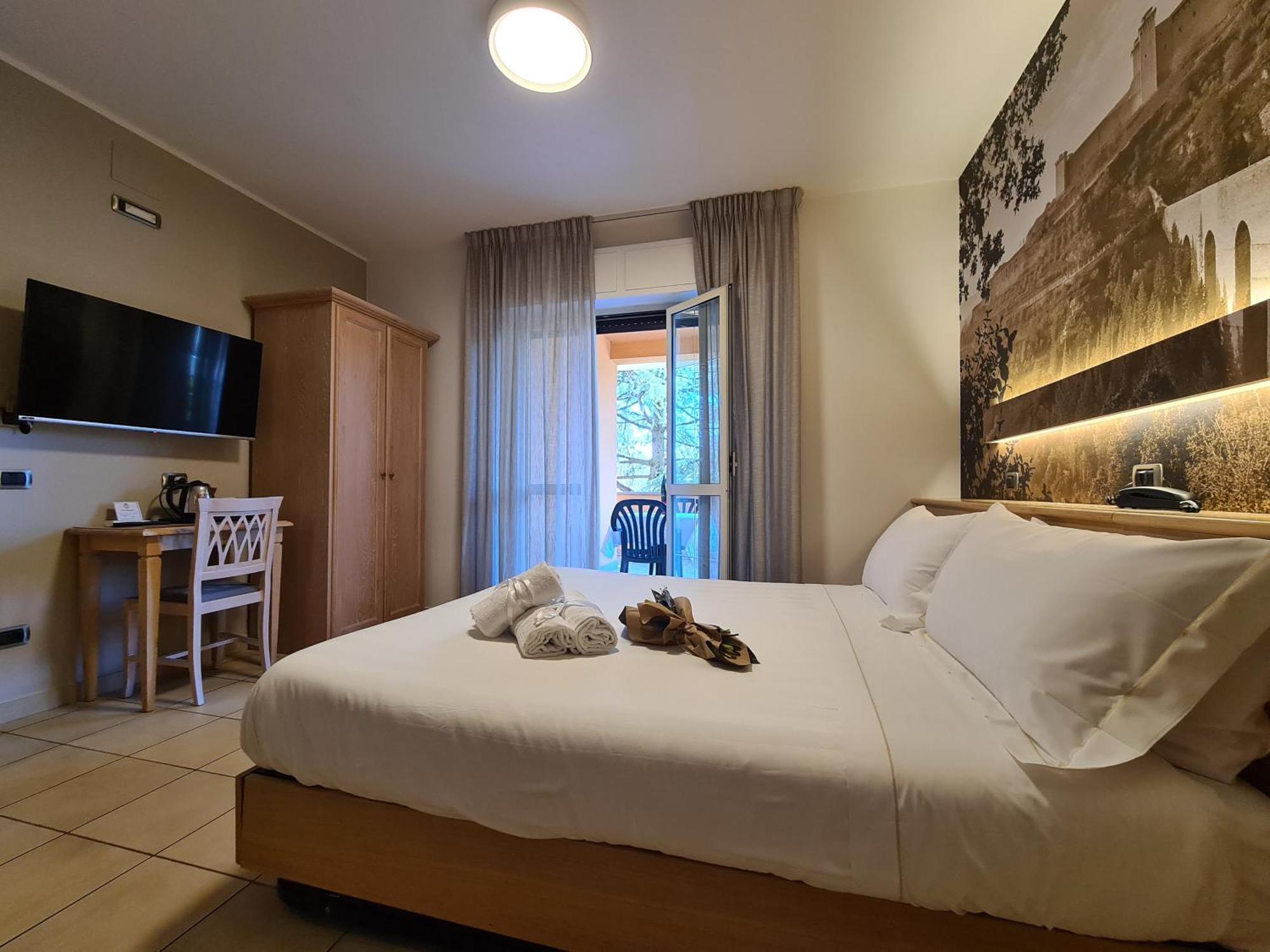 Hotel Cladan อัสซิซี ภายนอก รูปภาพ